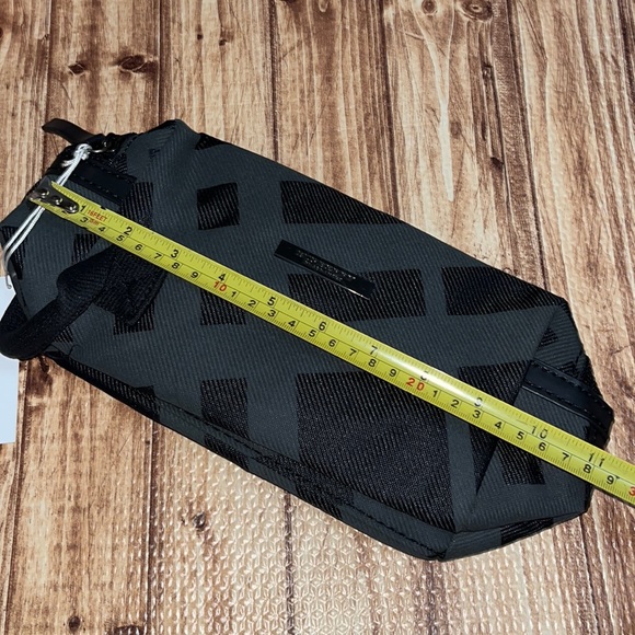 ☠️⚪️☠️• ⚫️ BURBERRY x Alpha Vibes ⚫️• 🦁☠️🦁 - Picture 3 of 7